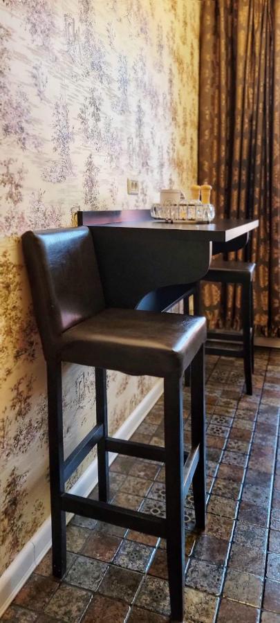 Cezari Aparthotel Brasov Bagian luar foto