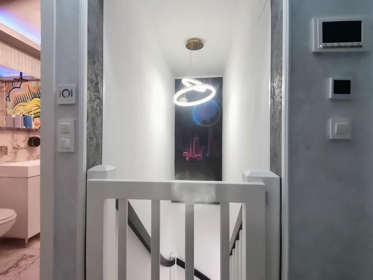 Cezari Aparthotel Brasov Bagian luar foto